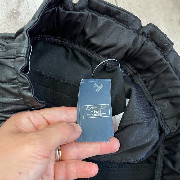 NWT Abercrombie & Fitch High Rise Black Faux Leather Pants Pull-On Size Large - Picture 16 of 16